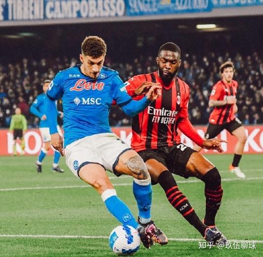 关于AC米兰战胜那不勒斯，实力强劲，冲冠势头强劲的信息