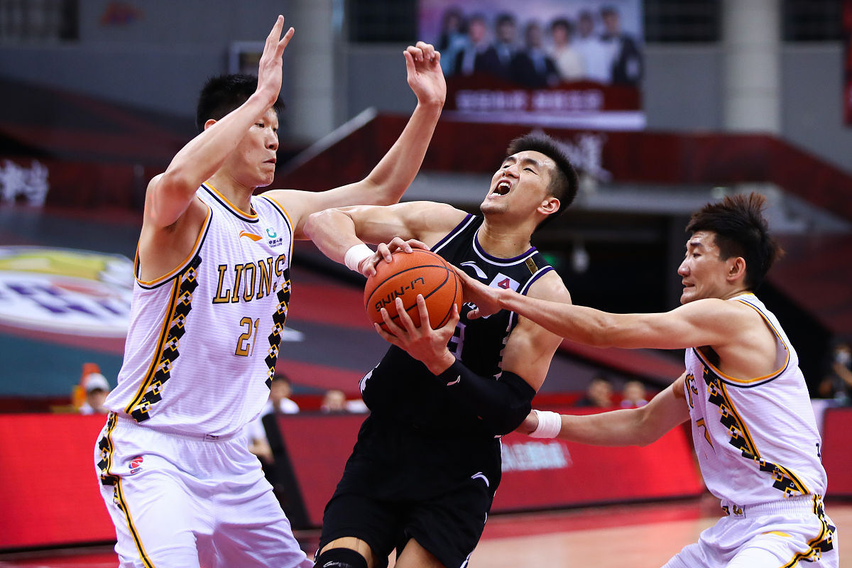 美因茨队在关键时刻获得胜利 美因茨队在关键时刻获得胜利